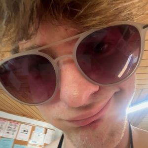 Meet your Posher, Jackson